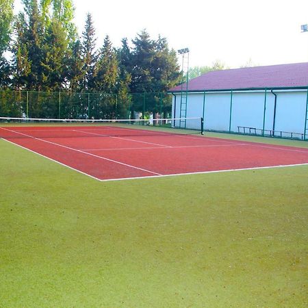 Sheki Olimpiya Hotel & Resort Bagian luar foto